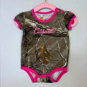 Carhartt Camo Snap Button‎ Onsie Baby Girl Size 6 M Baby Pink Camo 100% Cotton